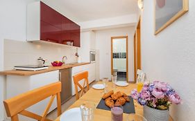 Bis Apartments 1 & 2